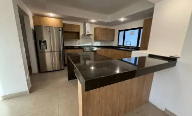 Casa en venta en Altozano la Nueva Laguna