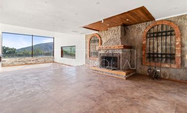 Casa en Venta en condominio la aurora con vista a todo el valle