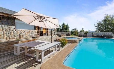 Casa en Venta en condominio la aurora con vista a todo el valle