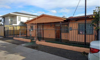 AMPLIA CASA EN SAN BERNARDO LADO AUTOPISTA