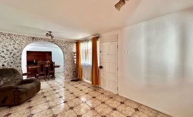 AMPLIA CASA EN SAN BERNARDO LADO AUTOPISTA