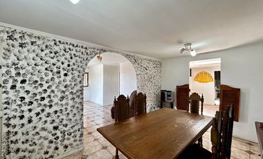 AMPLIA CASA EN SAN BERNARDO LADO AUTOPISTA