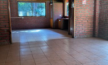 HERMOSA PARCELA EN VENTA CON DOS CASAS , QUINCHO Y PISCINA