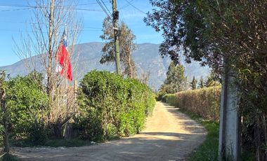 HERMOSA PARCELA EN VENTA CON DOS CASAS , QUINCHO Y PISCINA