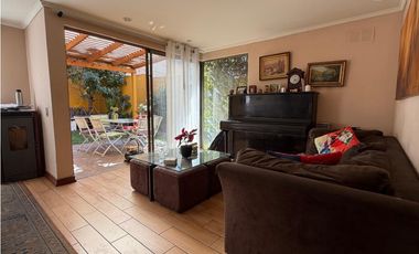 Hermosa casa en venta en Viña Alto