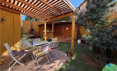 Hermosa casa en venta en Viña Alto