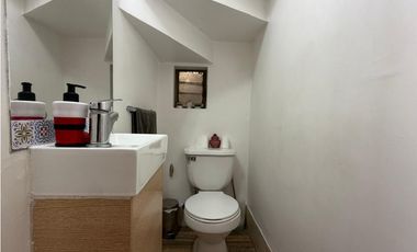 Hermosa casa en venta en Viña Alto