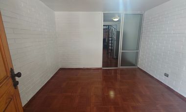 CASA EN  VENTA EN QUINTA NORMAL