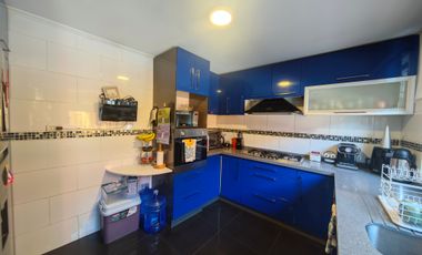 CASA EN VENTA DE 5 DORMITORIOS EN QUINTA NORMAL
