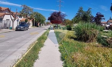 ¡Encantadora casa en venta en Buin con piscina!