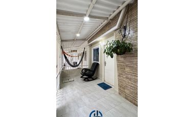 SE ARRIENDA CASA EN LA URBANIZACIÓN LAS ACACIAS SECTOR CISNE