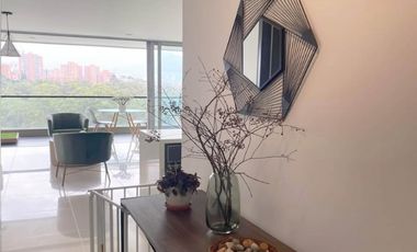 Venta apartamento Medellín poblado piso alto campestre completa