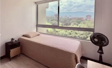 Venta apartamento Medellín poblado piso alto campestre completa