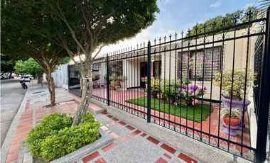SE VENDE CASA FAMILIAR EN EL BARRIO JARDIN, SANTA MARTA