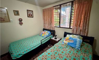 SE VENDE CASA FAMILIAR EN EL BARRIO JARDIN, SANTA MARTA