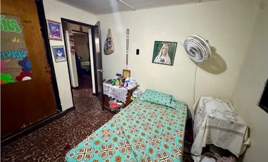 SE VENDE CASA FAMILIAR EN EL BARRIO JARDIN, SANTA MARTA