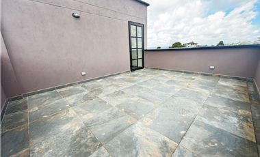 CASA CAMPRESTE EN ARRIENDO – UNIDAD SEMICERARDA