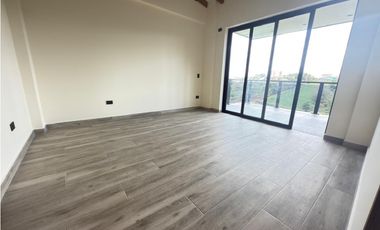 CASA CAMPRESTE EN ARRIENDO – UNIDAD SEMICERARDA