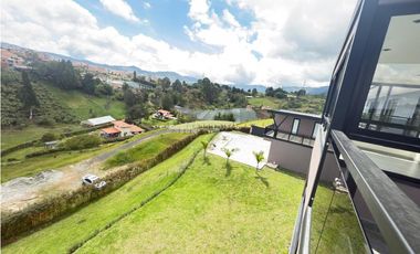 CASA CAMPRESTE EN ARRIENDO – UNIDAD SEMICERARDA