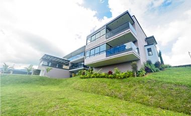 CASA CAMPRESTE EN ARRIENDO – UNIDAD SEMICERARDA