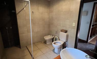 Alquiler de Casa 3 ambientes con jardin y cochera en  Bella Vista