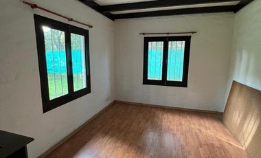 Alquiler de Casa 3 ambientes con jardin y cochera en  Bella Vista