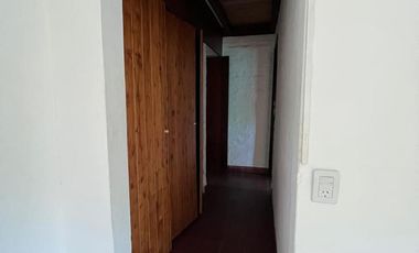 Alquiler de Casa 3 ambientes con jardin y cochera en  Bella Vista