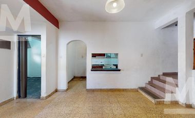Venta de PH al frente en Tolosa!