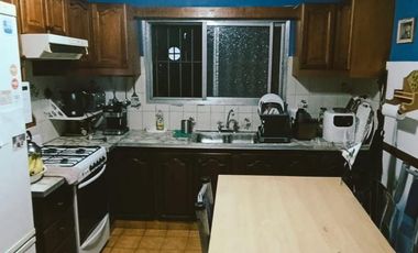 Venta Casa 6 ambientes Pablo Nogues Malvinas Argentinas con Pileta y Cochera