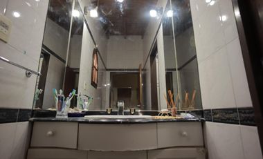 Venta Casa 6 ambientes Pablo Nogues Malvinas Argentinas con Pileta y Cochera