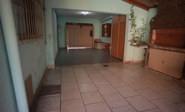 Venta Casa 6 ambientes Pablo Nogues Malvinas Argentinas con Pileta y Cochera