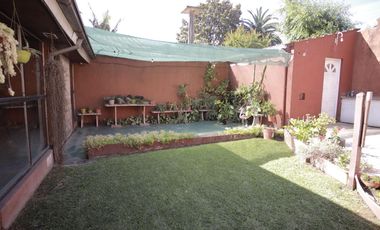 Venta Casa 6 ambientes Pablo Nogues Malvinas Argentinas con Pileta y Cochera