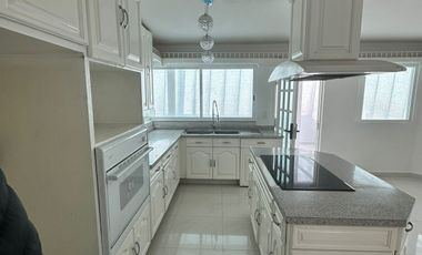 SE RENTA CASA EN CONDADO DE SAYAVEDRA