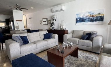 Casa en Venta en Privada Porto Alegre, Santa Gertrudis, Cabo Norte