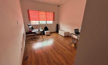 Casa con uso de suelo en Venta en Miramontes