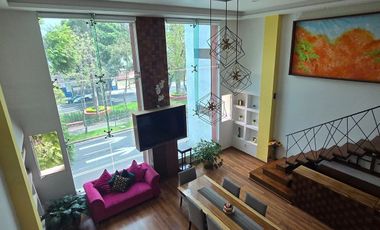 Casa con uso de suelo en Venta en Miramontes