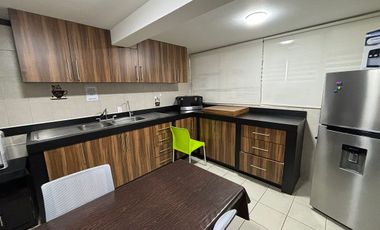Casa con uso de suelo en Venta en Miramontes