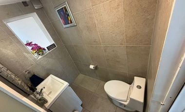 Casa con uso de suelo en Venta en Miramontes