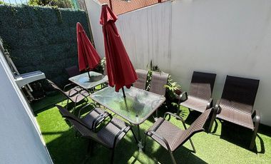 Casa con uso de suelo en Venta en Miramontes