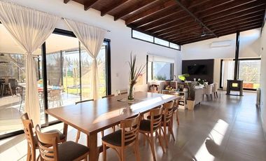 CASA 5 AMBIENTES EN VENTA, BARRIO PRIVADO MATISSE, LOS CARDALES