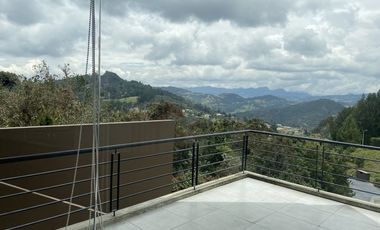 Espectacular Casa en Conjunto