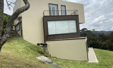 Espectacular Casa en Conjunto
