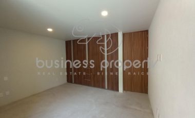 Hermosa Casa en Moncayo excelentes espacios y muy iluminada