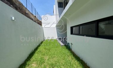 Hermosa Casa en Moncayo excelentes espacios y muy iluminada