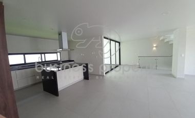 Hermosa Casa en Moncayo excelentes espacios y muy iluminada