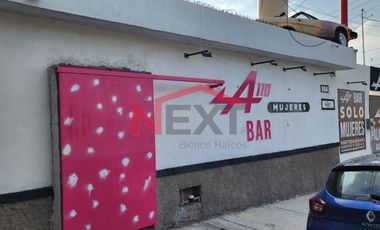 Venta de Local área comercial al frente, Palapa y Alberca