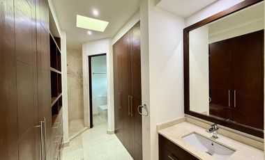 Casa en Renta en Novo Cancún con Vista al Mar – Sin Muebles
