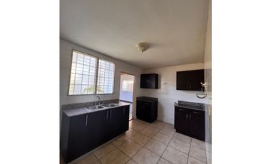 Venta de Casa en Brisas del Golf Arraijan