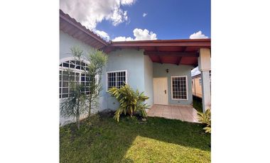 Venta de Casa en Brisas del Golf Arraijan