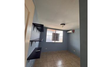 Venta de Casa en Brisas del Golf Arraijan